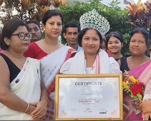 জামুগুৰিহাটৰ বোৱাৰী পিংকি শইকীয়াই অৰ্জন কৰিলে স্পাৰ্ক মিচেচ ইণ্ডিয়া ২০২৩ খিতাপ।